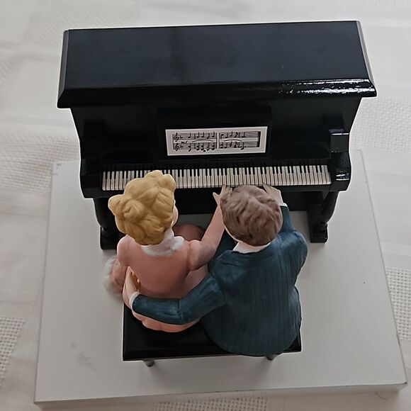 Enesco Vintage 1987 Couple Play Piano Anniversary Waltz Musical Box Wooden - Picture 14 of 16